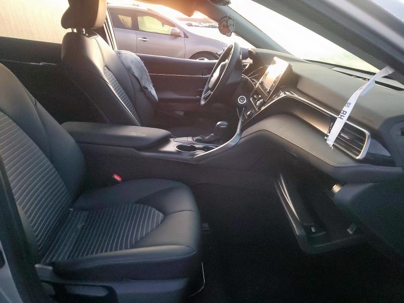 4T1G11AK4RU893633 - 2024 TOYOTA CAMRY SE NIGHT SHADE SILVER photo 7