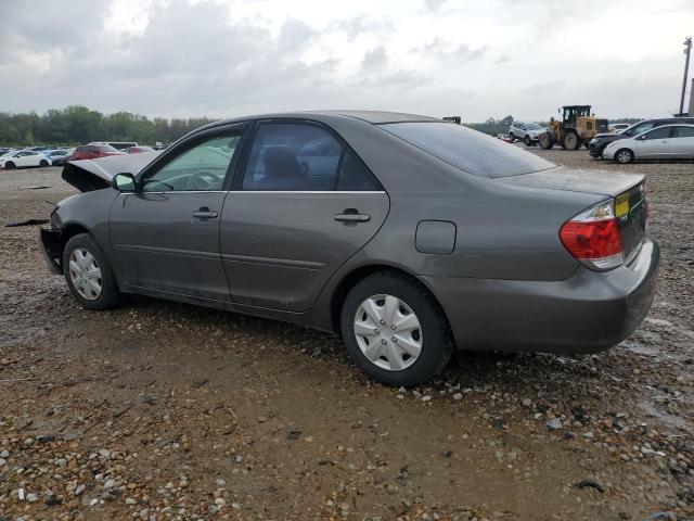 4T1BE32K95U991785 - 2005 TOYOTA CAMRY LE GRAY photo 2