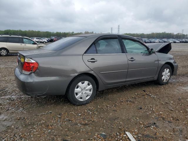 4T1BE32K95U991785 - 2005 TOYOTA CAMRY LE GRAY photo 3
