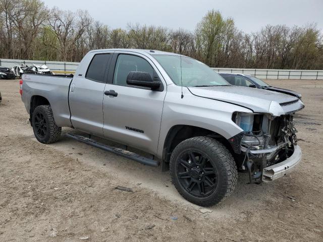 5TFRM5F13KX144385 - 2019 TOYOTA TUNDRA DOUBLE CAB SR/SR5 SILVER photo 4