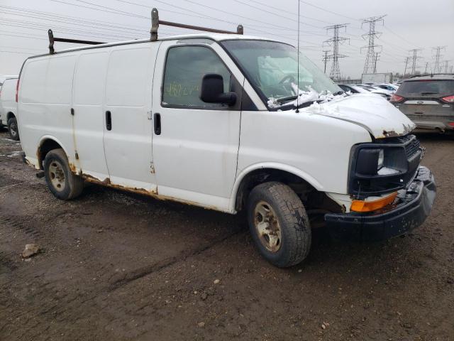 1GCGG25C481118129 - 2008 CHEVROLET EXPRESS G2 WHITE photo 4