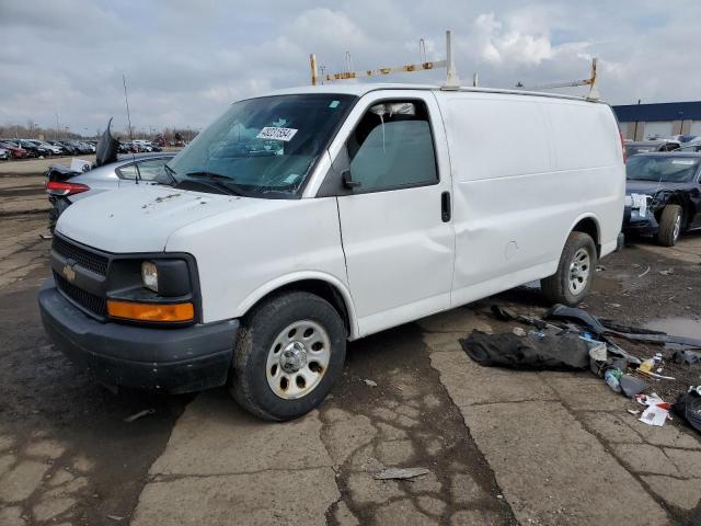 1GCSGAFX0E1108215 - 2014 CHEVROLET EXPRESS G1 WHITE photo 1