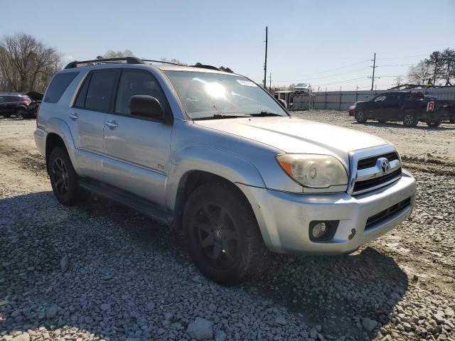 JTEZU14R378079665 - 2007 TOYOTA 4RUNNER SR5 SILVER photo 4