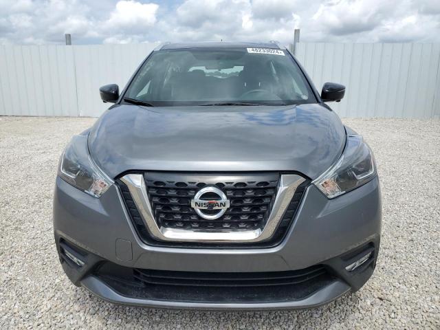 3N1CP5CU6JL544207 - 2018 NISSAN KICKS S GRAY photo 5