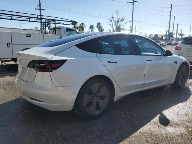 5YJ3E1EA6MF921183 - 2021 TESLA MODEL 3 WHITE photo 3