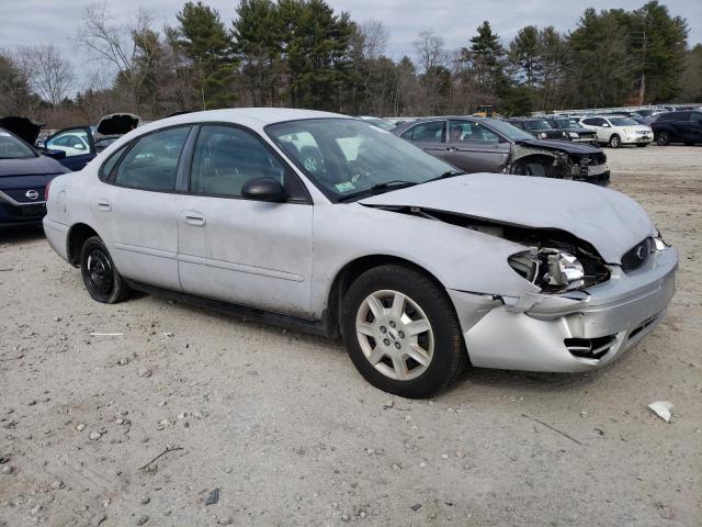 1FAFP53UX5A280888 - 2005 FORD TAURUS SE SILVER photo 4