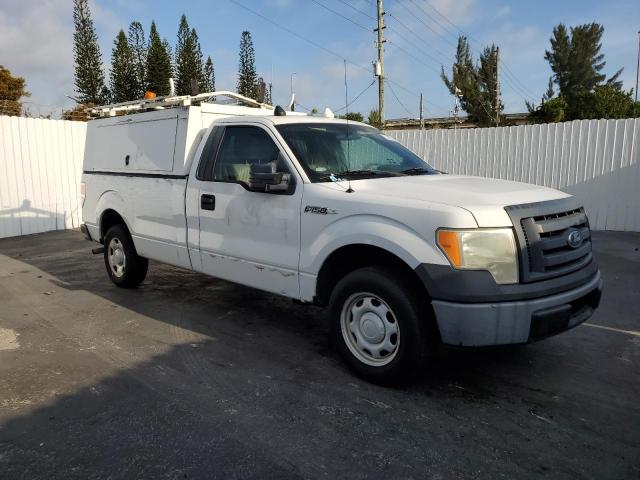 1FTMF1CW4AKA46426 - 2010 FORD F150 WHITE photo 4