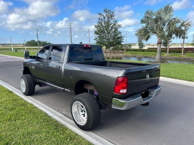 3C6UR5DL8GG284502 - 2016 RAM 2500 SLT შავი ფოტო 3