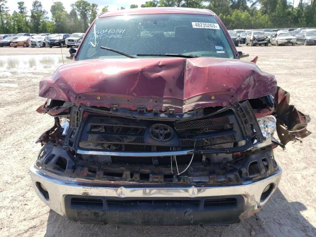 5TFEM5F17AX014932 - 2010 TOYOTA TUNDRA CREWMAX SR5 RED photo 5