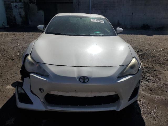 JF1ZNAA13E9705003 - 2014 TOYOTA SCION FR-S WHITE photo 5
