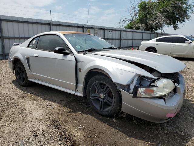 1FAFP406X4F177424 - 2004 FORD MUSTANG SILVER photo 4