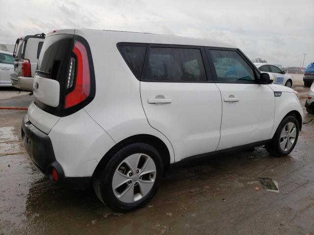 KNDJN2A29G7305497 - 2016 KIA SOUL WHITE photo 3