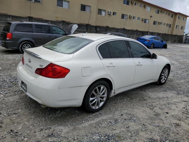 JNKCV61E09M301643 - 2009 INFINITI G37 BASE WHITE photo 3