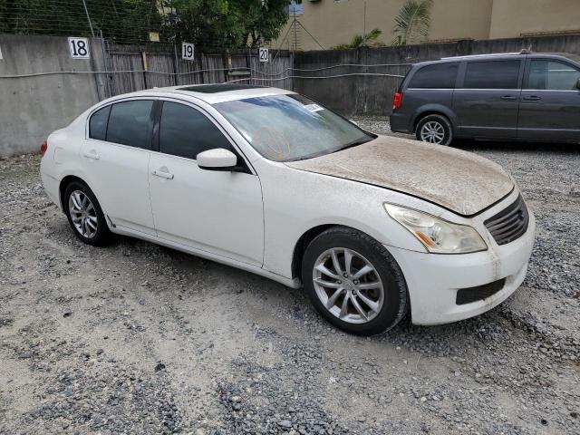 JNKCV61E09M301643 - 2009 INFINITI G37 BASE WHITE photo 4