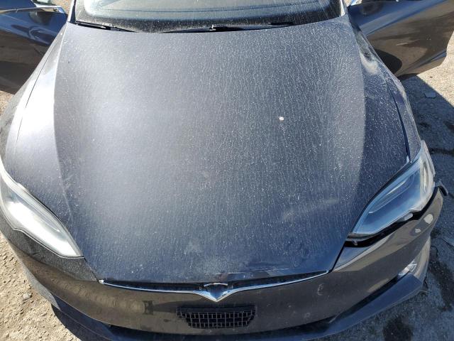 5YJSA1E22GF148863 - 2016 TESLA MODEL S GRAY photo 11