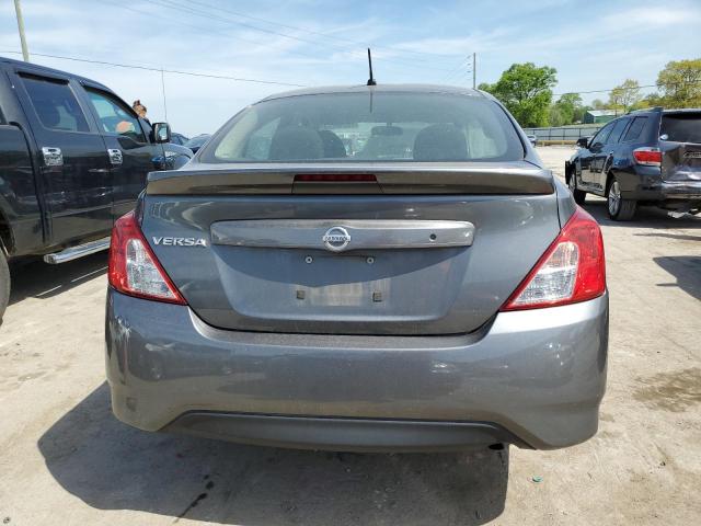 3N1CN7AP2HL832105 - 2017 NISSAN VERSA S GRAY photo 6