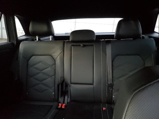 1V2WE2CA7RC256058 - 2024 VOLKSWAGEN ATLAS CROS SE GRAY photo 10