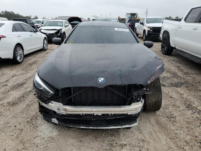 WBAGV8C02NCJ61348 - 2022 BMW M850XI BLACK photo 5