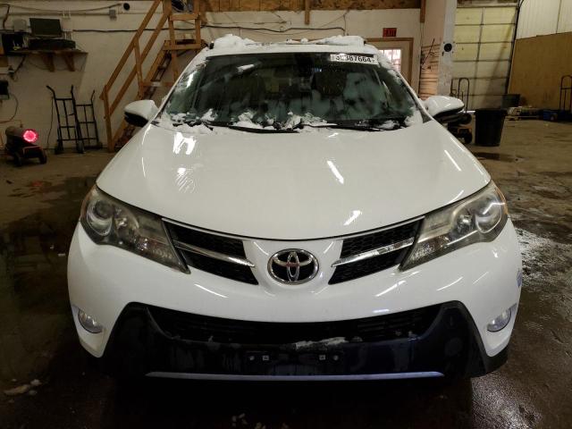 2T3RFREV7FW263587 - 2015 TOYOTA RAV4 XLE WHITE photo 5