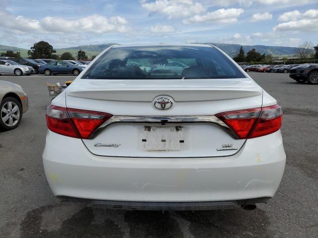 4T1BF1FK2GU192123 - 2016 TOYOTA CAMRY LE WHITE photo 6