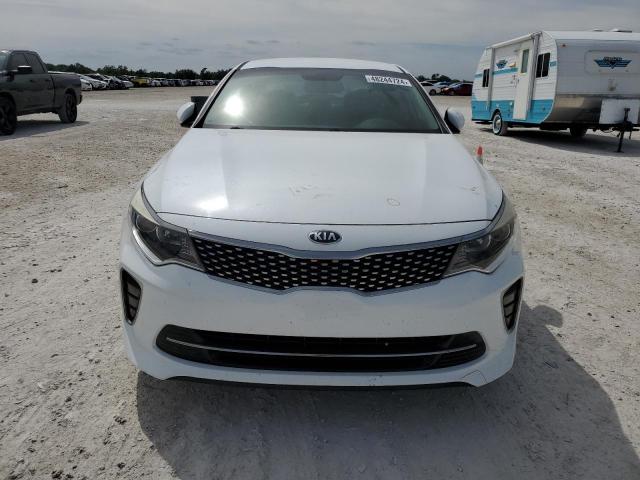 5XXGT4L33JG182022 - 2018 KIA OPTIMA LX WHITE photo 5