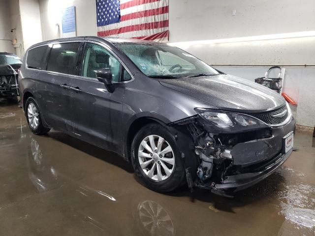 2C4RC1DG0HR725756 - 2017 CHRYSLER PACIFICA TOURING GRAY photo 4