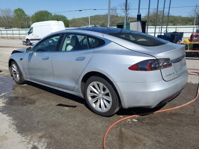 5YJSA1E27JF268293 - 2018 TESLA MODEL S Gümüş foto 2