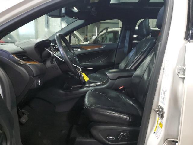 5LMCJ3D99KUL49523 - 2019 LINCOLN MKC RESERVE WHITE photo 7