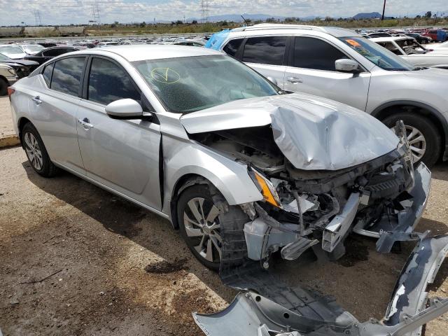 1N4BL4BV4KC137126 - 2019 NISSAN ALTIMA S SILVER photo 4