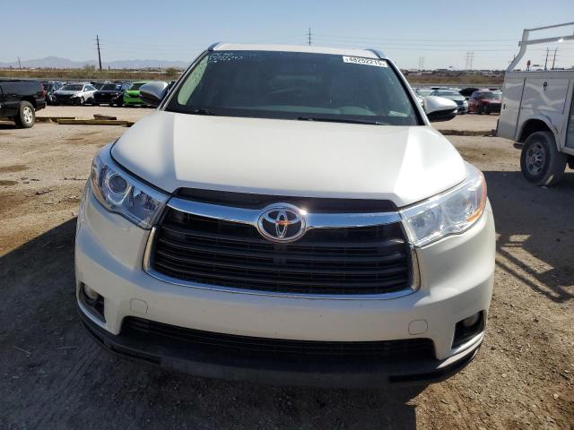5TDJKRFH0GS317509 - 2016 TOYOTA HIGHLANDER XLE 白色 照片 5