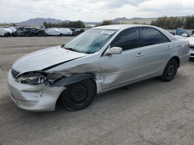 4T1BE32K05U432898 - 2005 TOYOTA CAMRY LE SILVER photo 1