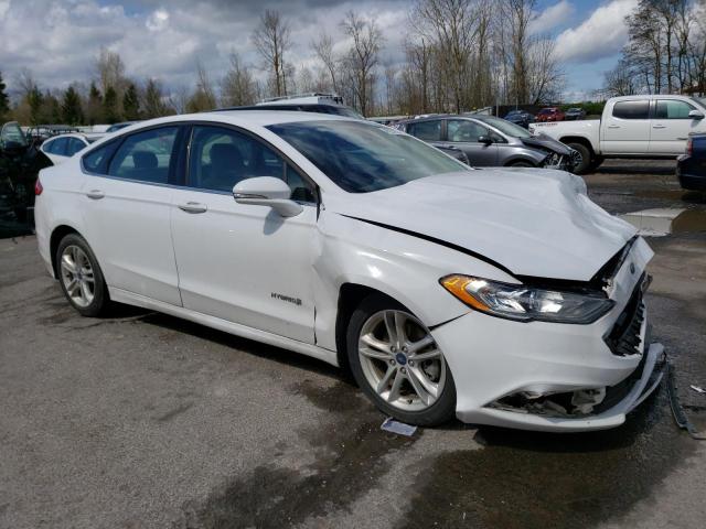 3FA6P0LUXJR253824 - 2018 FORD FUSION SE HYBRID WHITE photo 4