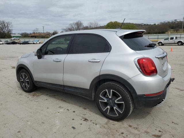 ZFBCFXABXHP600910 - 2017 FIAT 500X POP SILVER photo 2