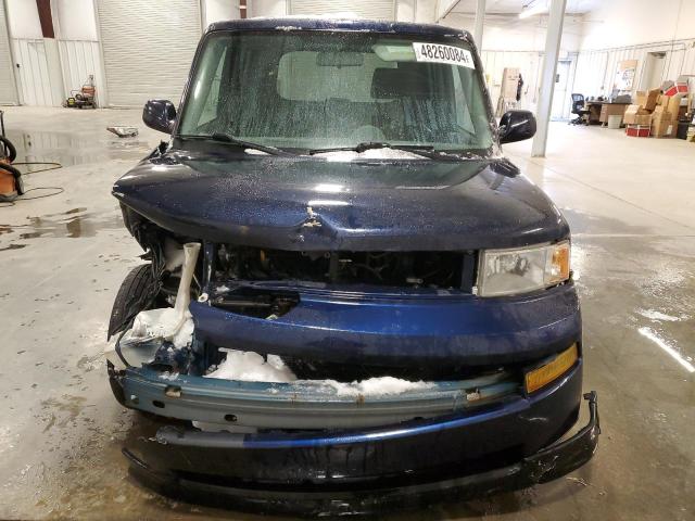 JTLKT324X50188412 - 2005 TOYOTA SCION XB BLUE photo 5