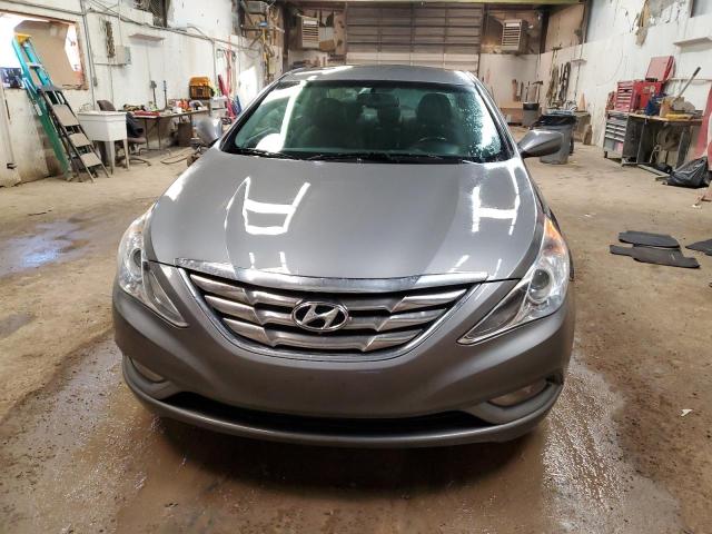 5NPEC4AC5CH386399 - 2012 HYUNDAI SONATA SE GRAY photo 5