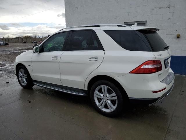 4JGDA5HB3CA050189 - 2012 MERCEDES-BENZ ML 350 4MATIC WHITE photo 2