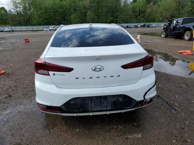 5NPD84LF3KH482065 - 2019 HYUNDAI ELANTRA SEL WHITE photo 6