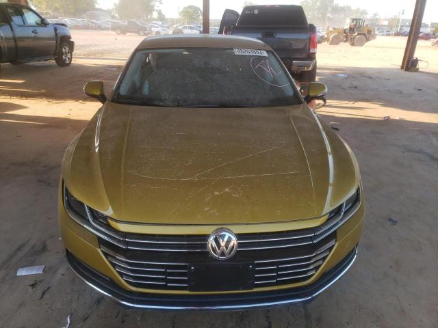 WVWBR7AN4KE000798 - 2019 VOLKSWAGEN ARTEON SE YELLOW photo 5