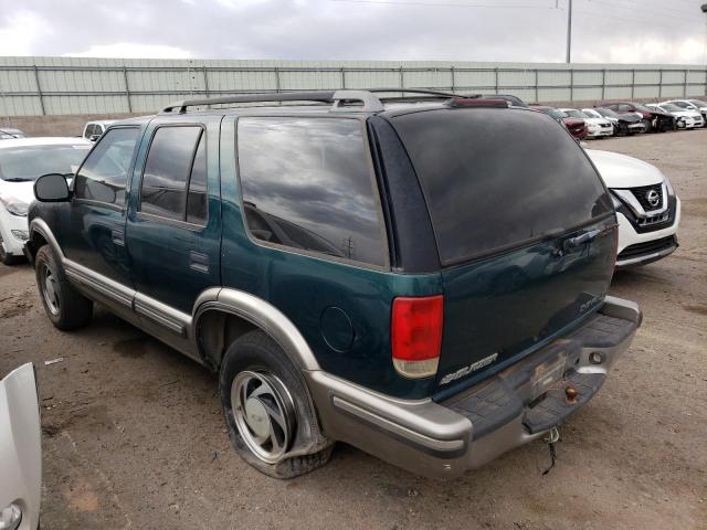 1GNDT13W0W2218524 - 1998 CHEVROLET BLAZER GREEN photo 2