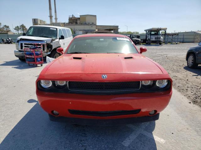 2B3CJ4DV1AH113977 - 2010 DODGE CHALLENGER SE RED photo 5