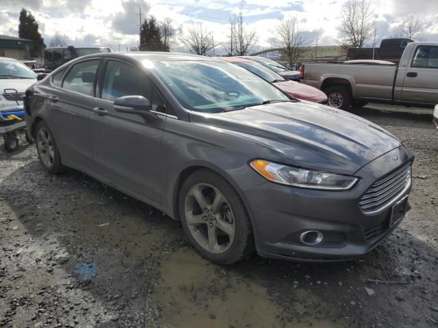 1FA6P0H70F5118252 - 2015 FORD FUSION SE GRAY photo 4