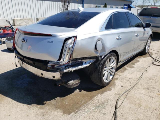 2G61M5S38J9119888 - 2018 CADILLAC XTS LUXURY SILVER photo 3