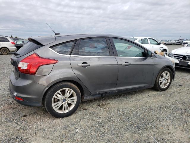 1FAHP3M27CL372228 - 2012 FORD FOCUS SEL GRAY photo 3