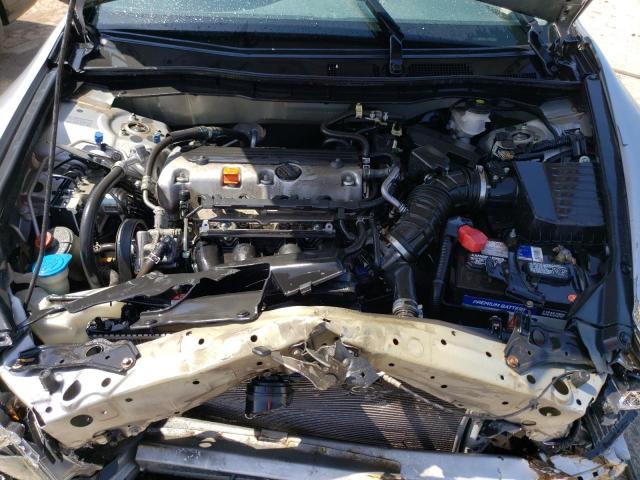 1HGCP2F38BA022641 - 2011 HONDA 10HP MOTOR LX SILVER photo 11