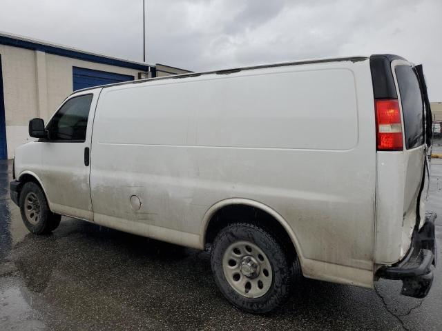 1GCSGAFX2C1115664 - 2012 CHEVROLET EXPRESS G1 WHITE photo 2