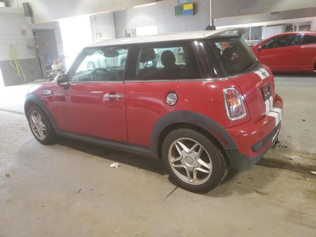 WMWMF735X9TW85049 - 2009 MINI COOPER S RED photo 2