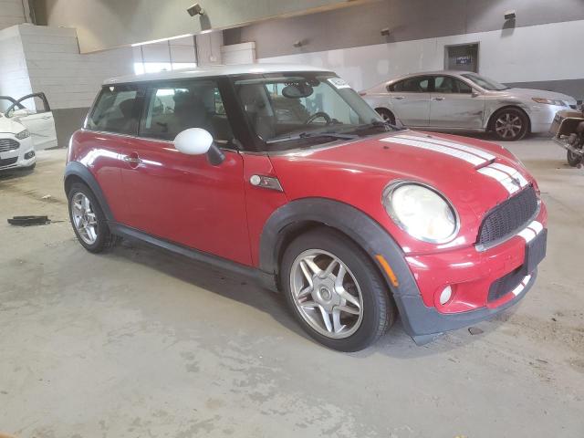 WMWMF735X9TW85049 - 2009 MINI COOPER S RED photo 4