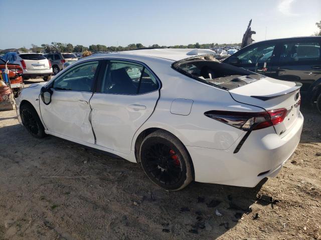 4T1G11AK5PU793229 - 2023 TOYOTA CAMRY SE NIGHT SHADE WHITE photo 2