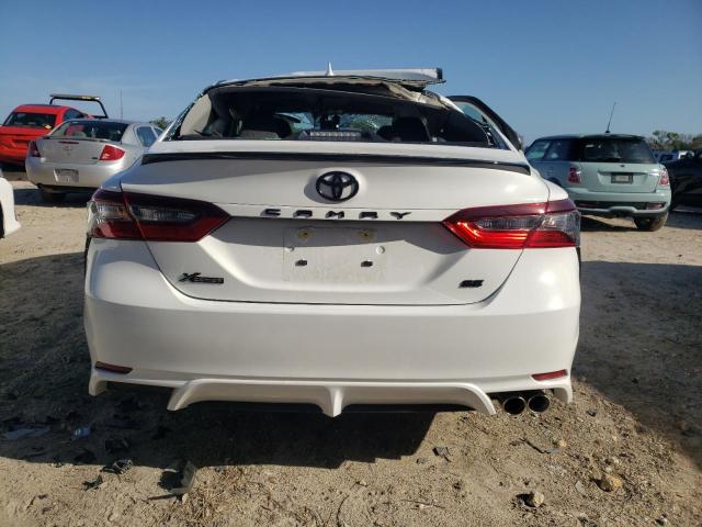 4T1G11AK5PU793229 - 2023 TOYOTA CAMRY SE NIGHT SHADE WHITE photo 6