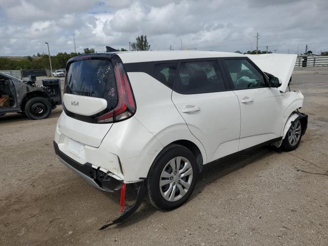 KNDJ23AU7P7895179 - 2023 KIA SOUL LX WHITE photo 3